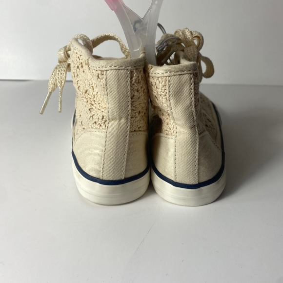 Childrens Place Girls Ivory Lace Crochet High Top Shoes Size 11 NWT - Picture 4 of 7
